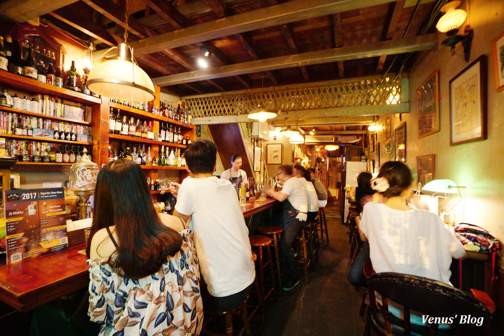 台南新美街TCRC酒吧,有緣才喝得到,亞洲前50名酒吧
