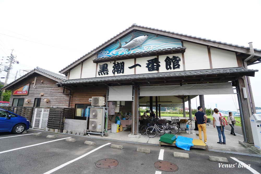 高知自助,高知一日遊,高知城,四萬十川, 日本最後的清流,炙烤鰹魚,日曜市集,日本最大的假日市集,日本最長的露天市集,弘人市場,日曜市,ひろめ市場